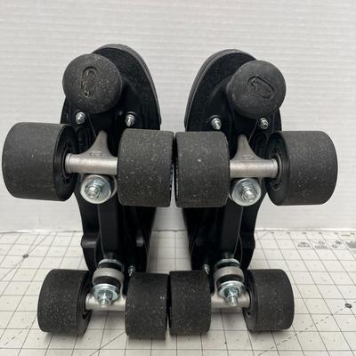 Outlaw Roller Skate Package - Black Size 8