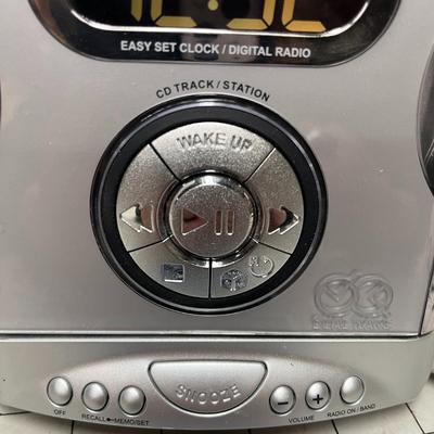 RCA CD Player/Radio