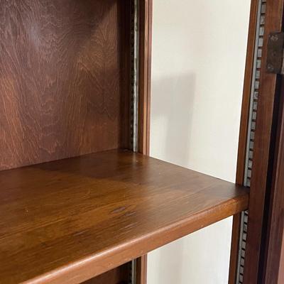 Solid Mahogany Bookcase / Curio Cabinet ~ *Read Details