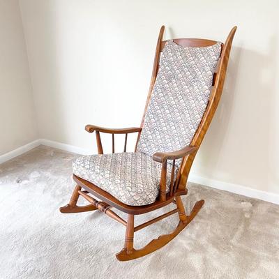 VTG. Solid Wood Ladder Back Rocking Chair