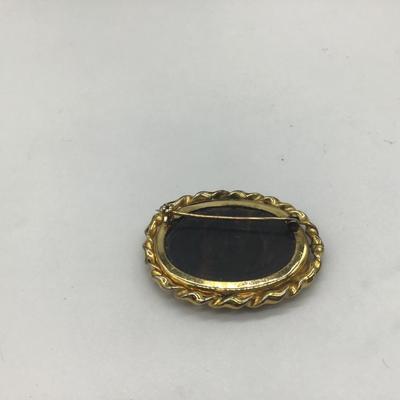 Vintage 50's Catamore Classic Onyx Brooch