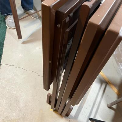 Vintage TV trays w/ stand