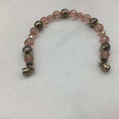 Champagne beads with magnetic closure