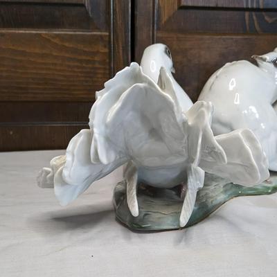 Rosenthal-Heidenreich Mid Century Fantail Doves