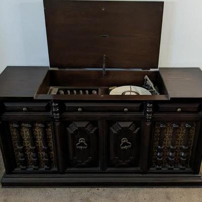 Zenith Console Record Player