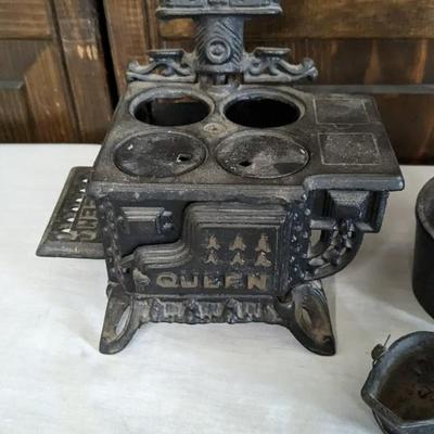 Mini Cast Iron 'Queen' Stoves and Extras