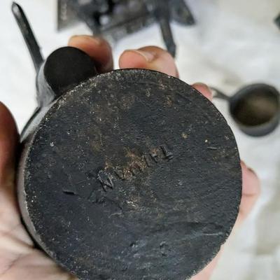Mini Cast Iron 'Queen' Stoves and Extras