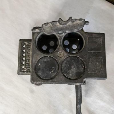 Mini Cast Iron 'Queen' Stoves and Extras