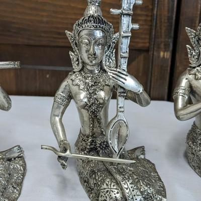 Thai Temple Watchers