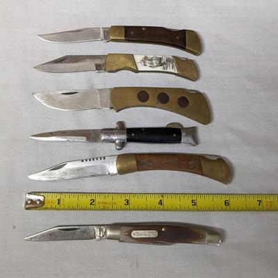 Vintage Leatherman Wave and Various Pocket Knives