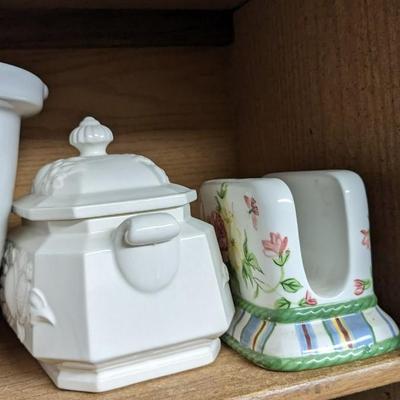 Contents of Upper South Kitchen Cabinets