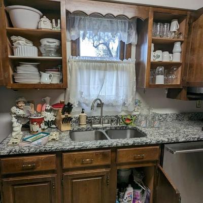 Contents of Upper South Kitchen Cabinets