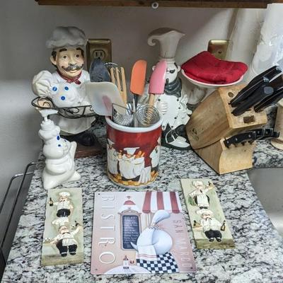 Contents of Upper South Kitchen Cabinets