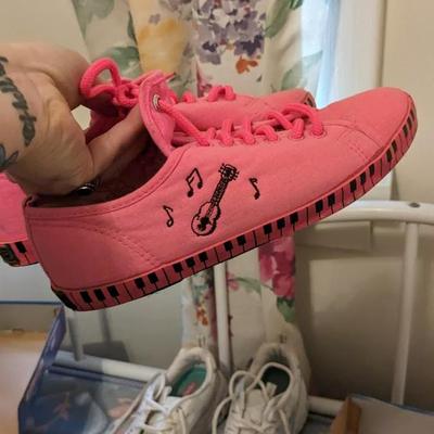 Ladies Sneakers