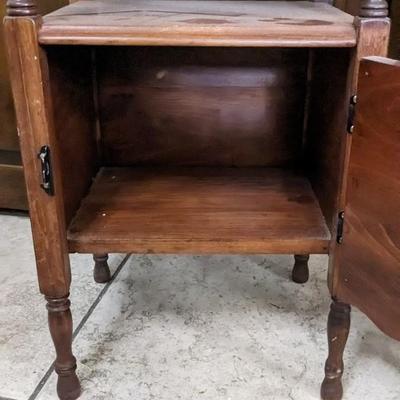 Butterfly Leg Table and Side Table