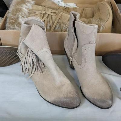 Ladies Boots