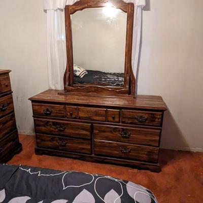 Queen Size Bedroom Set
