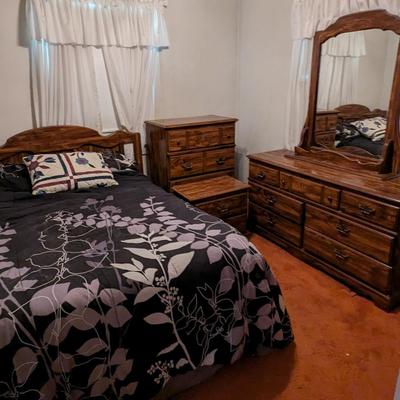 Queen Size Bedroom Set