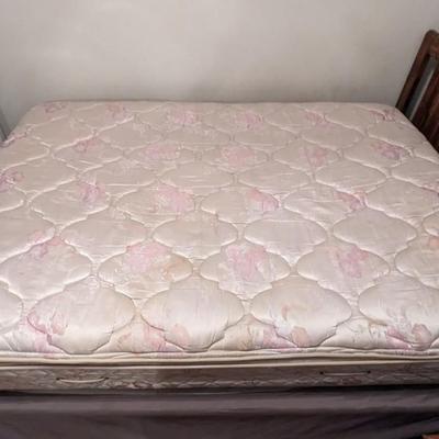 Queen Size Bedroom Set