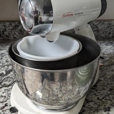 Vintage Sunbeam Stand Mixer and Mixing Bowls