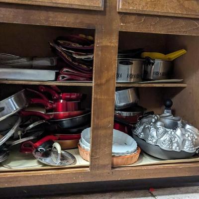 Contents of Lower North Kitchen Cabinets