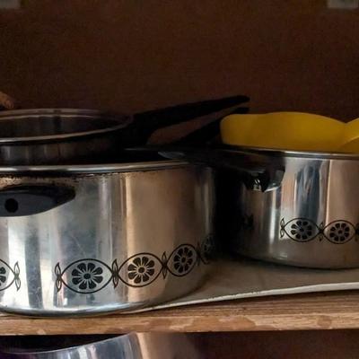 Contents of Lower North Kitchen Cabinets