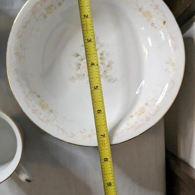 International Porcelain Brighton Collection Camelia Pattern Dishes