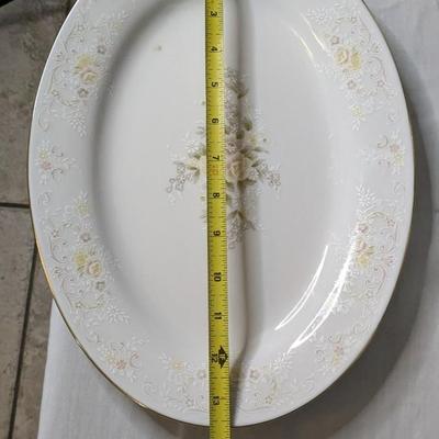 International Porcelain Brighton Collection Camelia Pattern Dishes