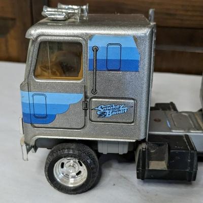 Ertl Smokey and the Bandit Hauler w/ Nylint Transport
