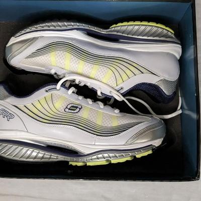 New in Box Mens Sketchers Shape Ups