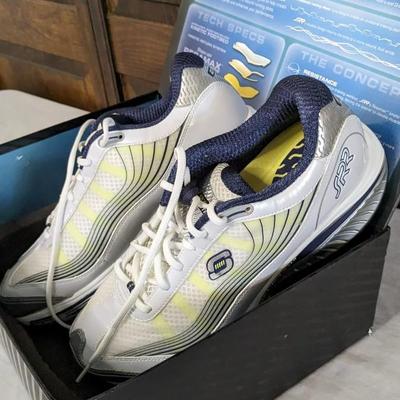 New in Box Mens Sketchers Shape Ups