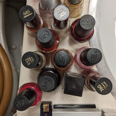 Contents of Bathroom