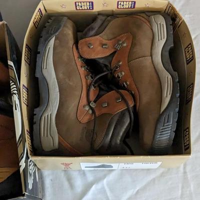 In Box Mens Boots