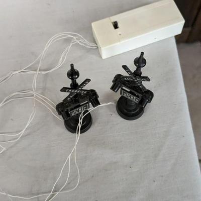 Lemax Village Express & Railroad Trestle w/ Pillars