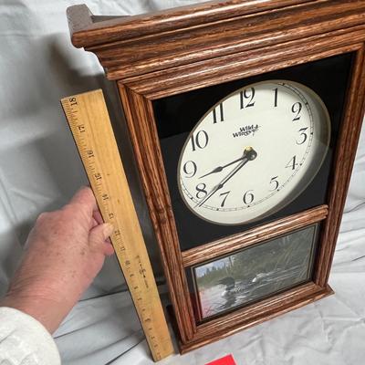 Hunter theme box clock