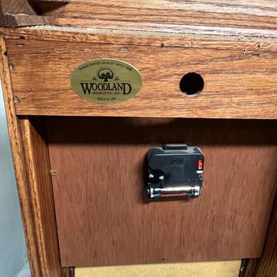 Hunter theme box clock