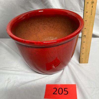 Pretty red pot
