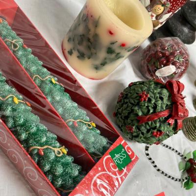 Lot of Christmas candles