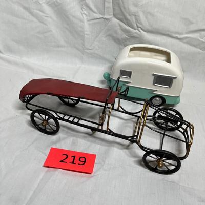 Wire car & ceramic trailer