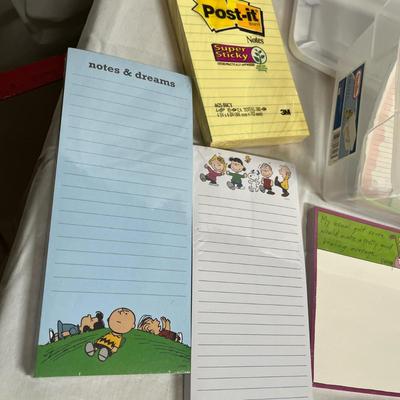 Tote of note pads