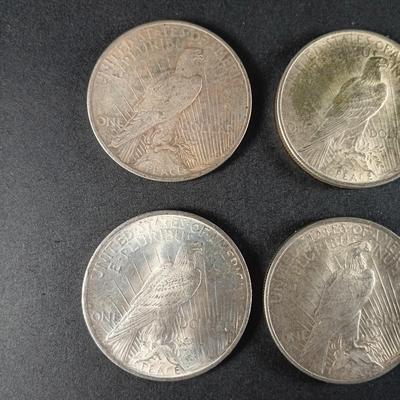 LOT 21: Set of (6) 1924 Liberty Peace Dollar Coins