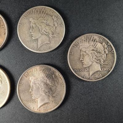 LOT 24: Set of (7) 1924 & 1926 Liberty Peace Dollar Coins