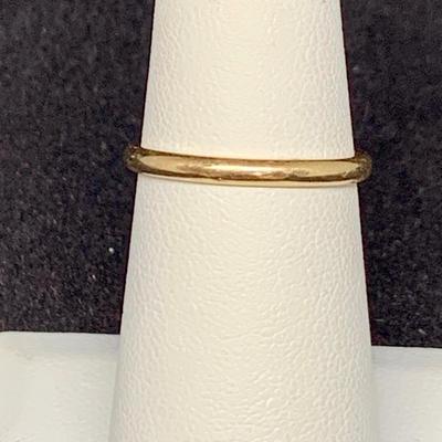 LOT:51: 14k Gold Band Ring Size 7 - 1.60gr