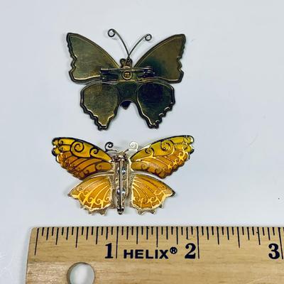 LOT 70: Vintage Brooch Collection: Butterflies, Flowers, Lady Bugs