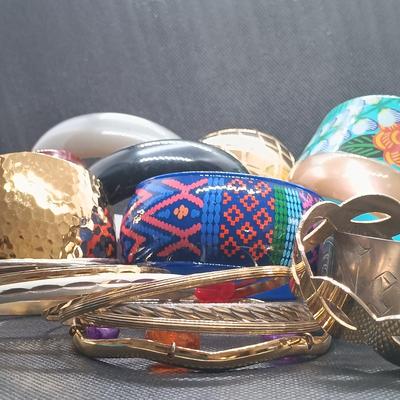LOT 108: Collection of Vintage Bangles