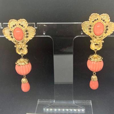 LOT:120: Vintage Salmon Colored Necklace, Earrings and Ring - Necklace - 24' Ring Size 7