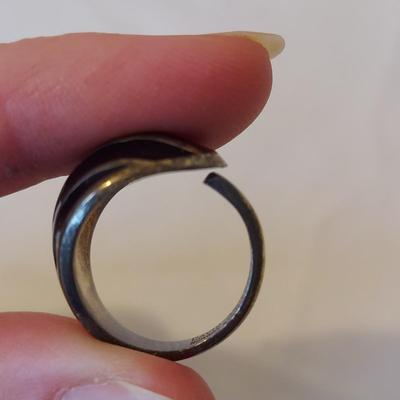 Sterling Silver Rings w/ Onyx Like Stones (P-BBL)