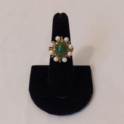 Gold and Jade Jewelry (P-BBL)