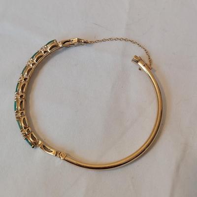 Gold and Jade Jewelry (P-BBL)