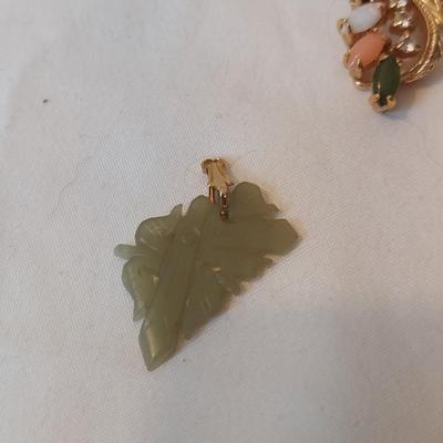 Gold and Jade Jewelry (P-BBL)